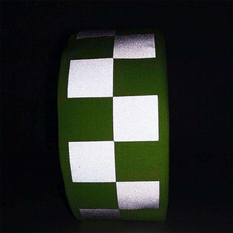 Checkerboard Pattern Silver Reflective Heat Transfer Vinyl Film 