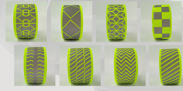 Segmented Reflective Vinyl Tape With In Arrow Pattern 